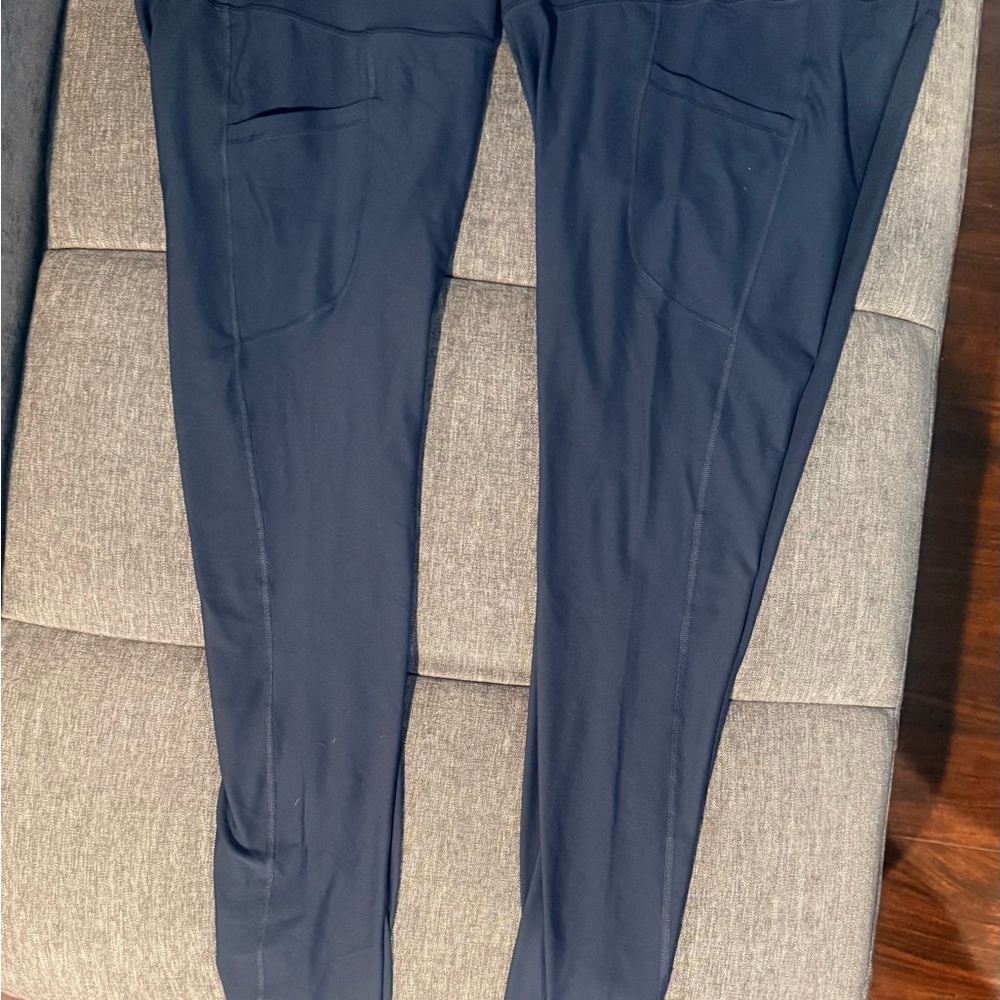 2 pairs of Old Navy High-Rise Leggings Size Lg in Dusk Navy color
